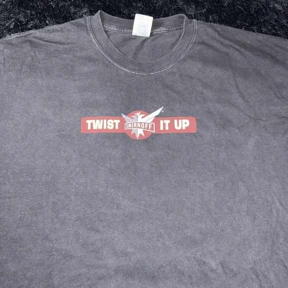 Smirnoff Shirt Mens XL Black Twist It Up Cranberry Sizzle Twist Promo Tee Cotton - Picture 2 of 7
